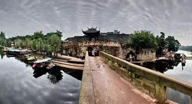 中共中央批准:王燕崎任重庆市委委员、常委